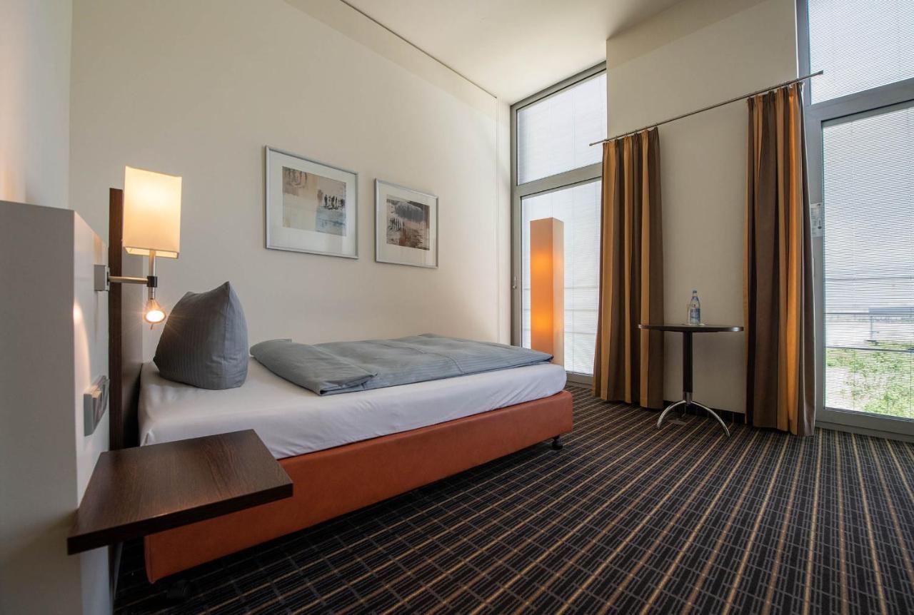 Livenwork Hotel & Coworking Gvz Ингольштадт Экстерьер фото