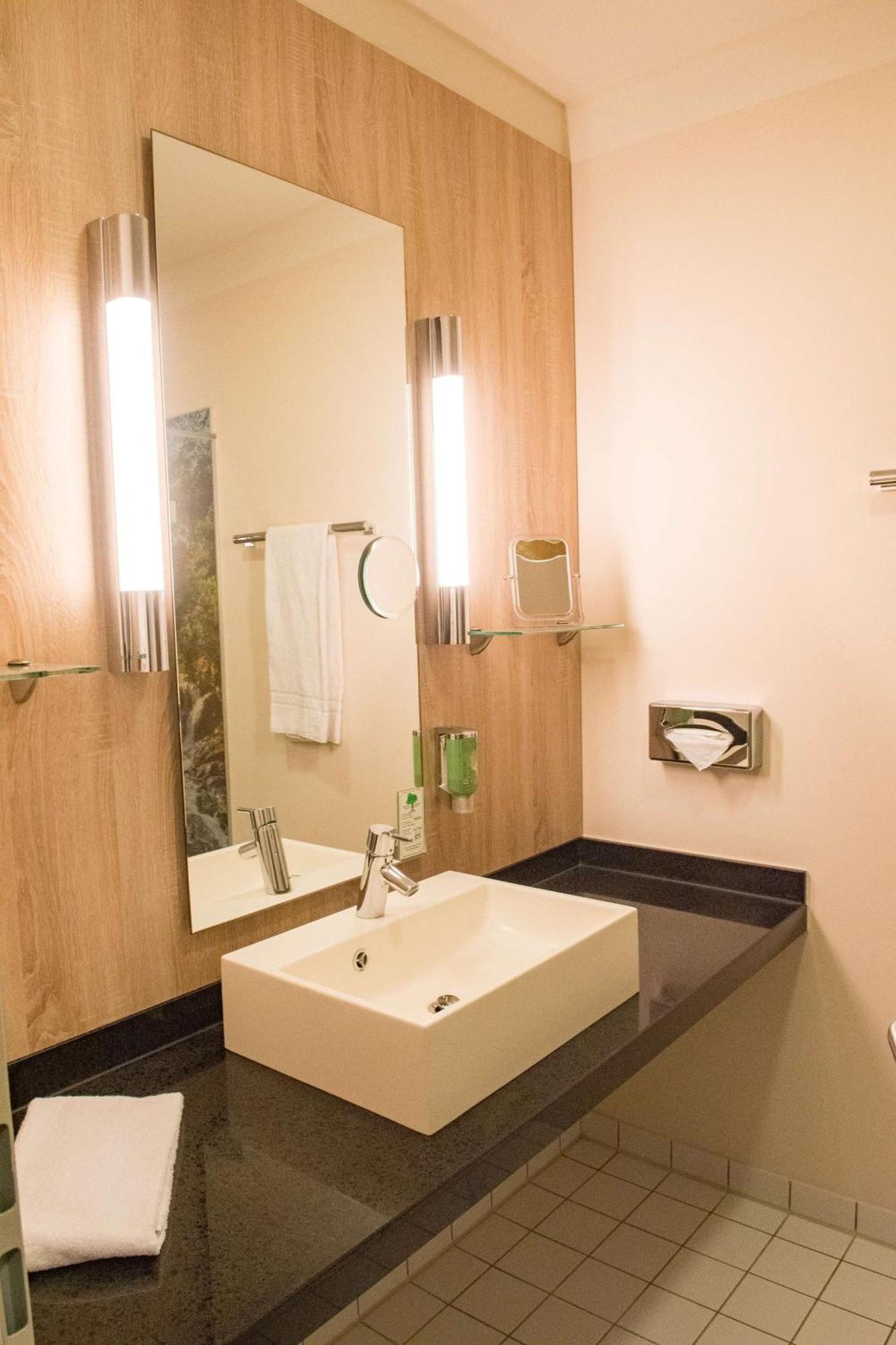 Livenwork Hotel & Coworking Gvz Ингольштадт Экстерьер фото