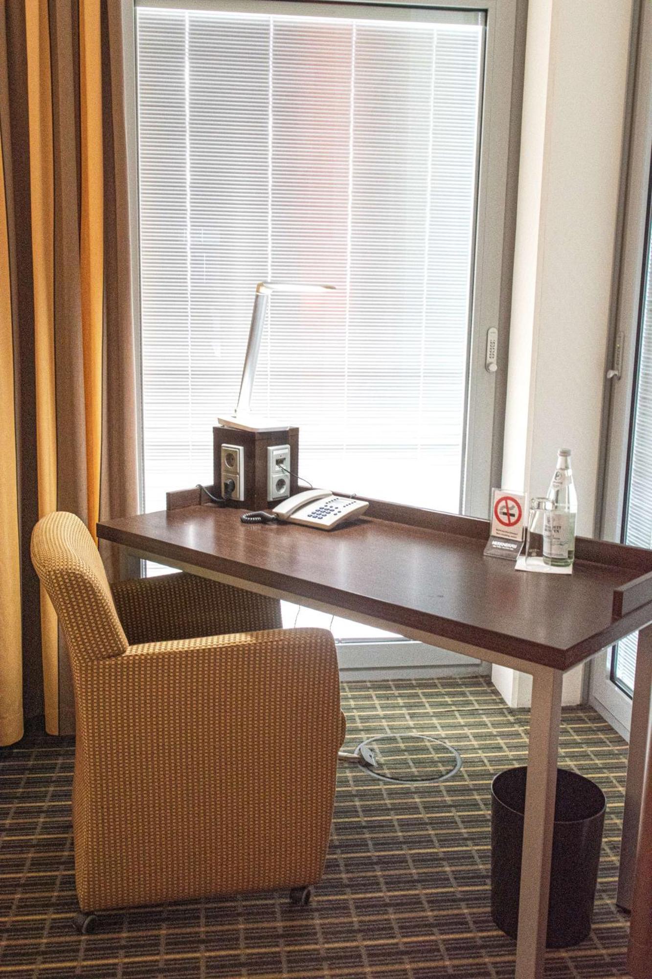 Livenwork Hotel & Coworking Gvz Ингольштадт Экстерьер фото