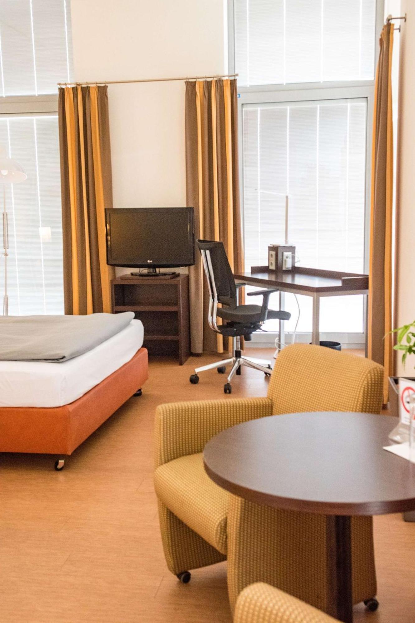 Livenwork Hotel & Coworking Gvz Ингольштадт Экстерьер фото