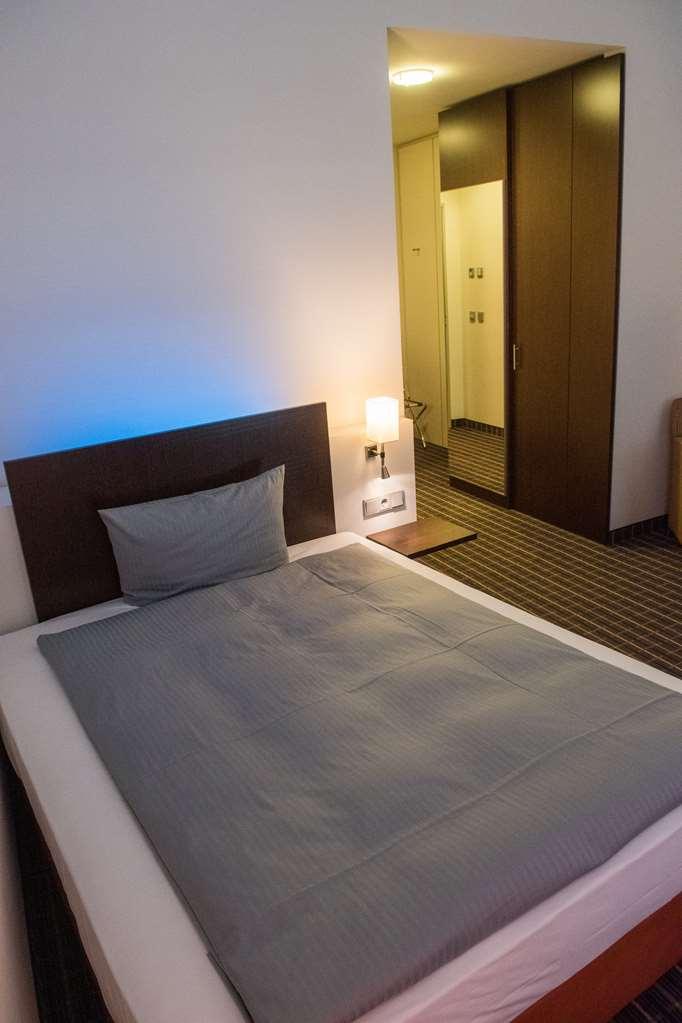 Livenwork Hotel & Coworking Gvz Ингольштадт Номер фото
